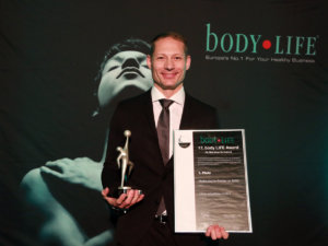 milon gewinnt beim body LIFE Award 2017 - milon 2